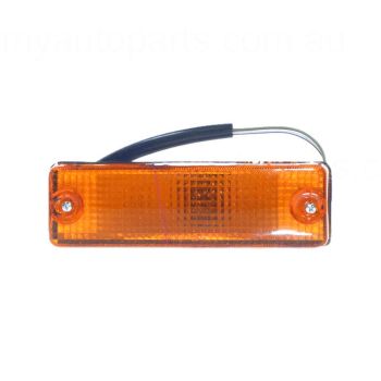 ACP Front Bar Lamp fits Mazda 323 BF 10/1985-6/1989